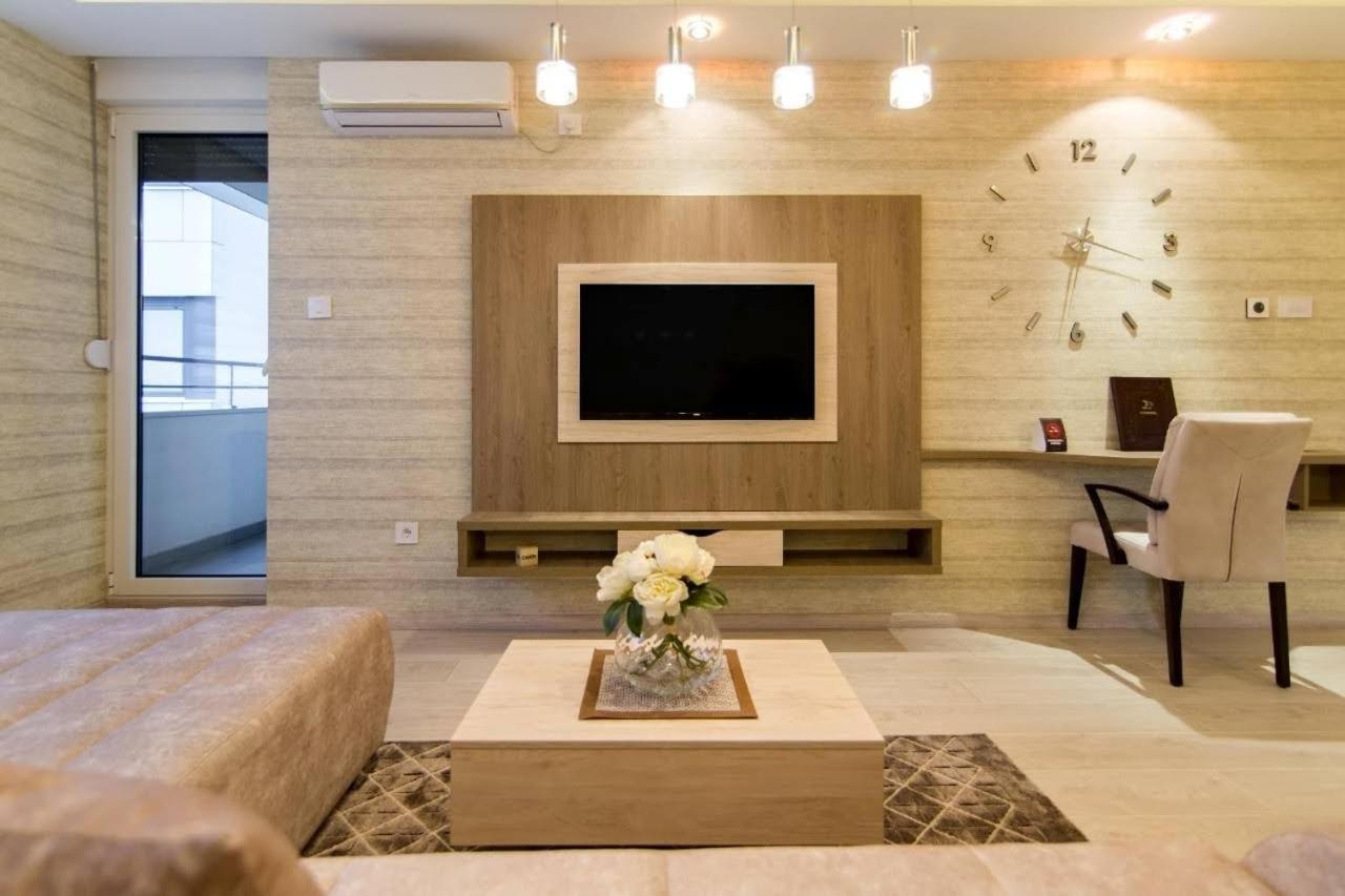 Apartmani Eleganza & La Vista Нови Сад Екстериор снимка